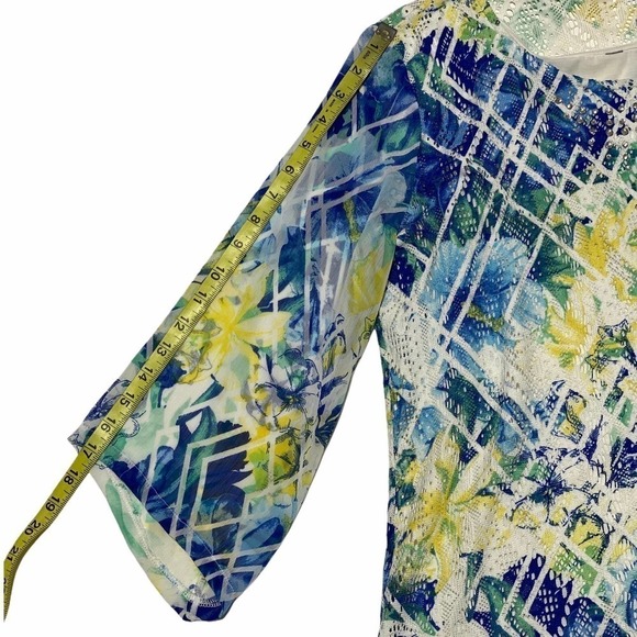 SHARKBITE Floral Multicolor 3/4 Sleeve Blouse - Picture 8 of 13